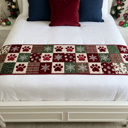 Cozy Holiday Paws Quilted Bed Runner SN0PT360