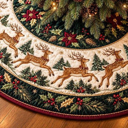 Evergreen Pine Reindeer Quilted Tree Skirt SN0HH1113
