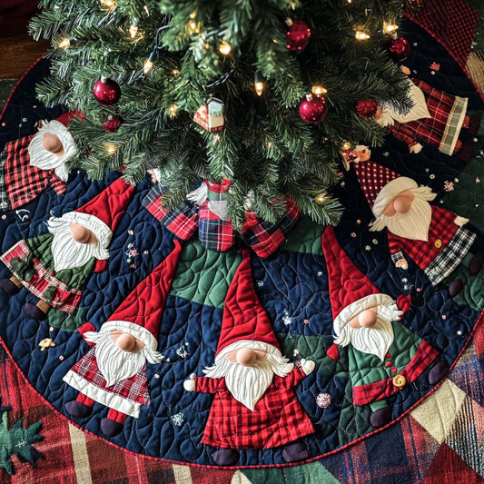 Gnome Snowy Dreams Christmas Quilted Tree Skirt NCU0DV1524