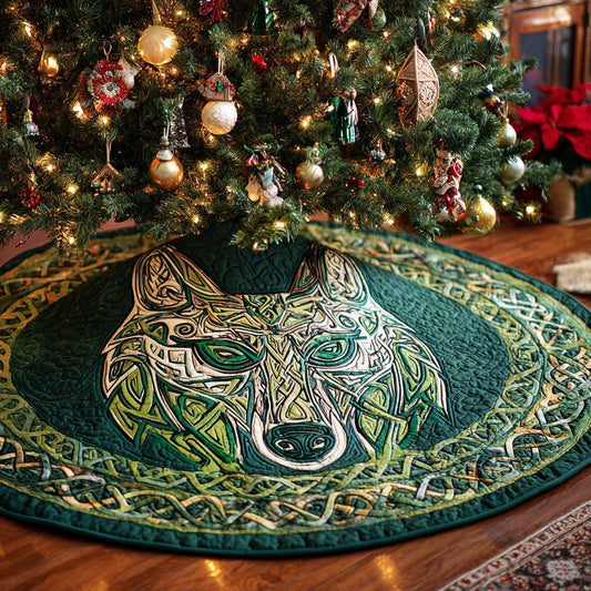 Highland Wolf Circle Christmas Quilted Tree Skirt NCU0NTD1018
