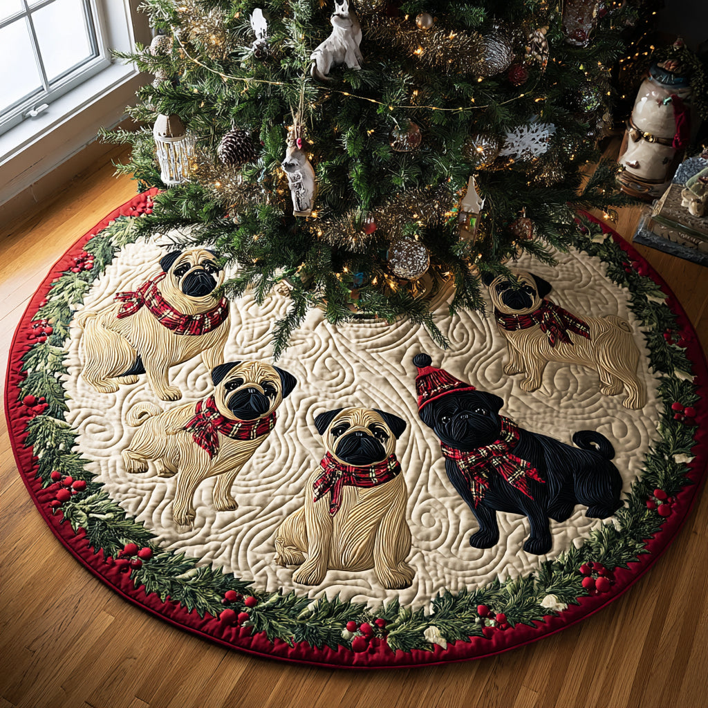 Pug Holly Quilted Christmas Tree Skirt NCU0DV8053