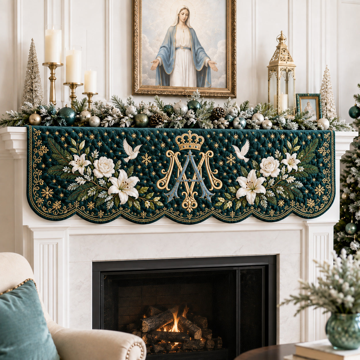 Sacred Magnolia Quilted Mantel Scarf SN0TV262