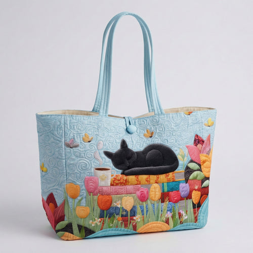 Storytime Cat Haven Quilted Classic Tote Bag SN0PT036