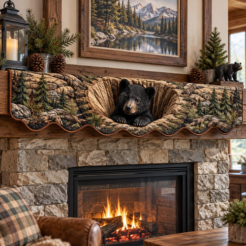 Waterfall Bear Crossing Quilted Mantel Scarf SN0PT1410
