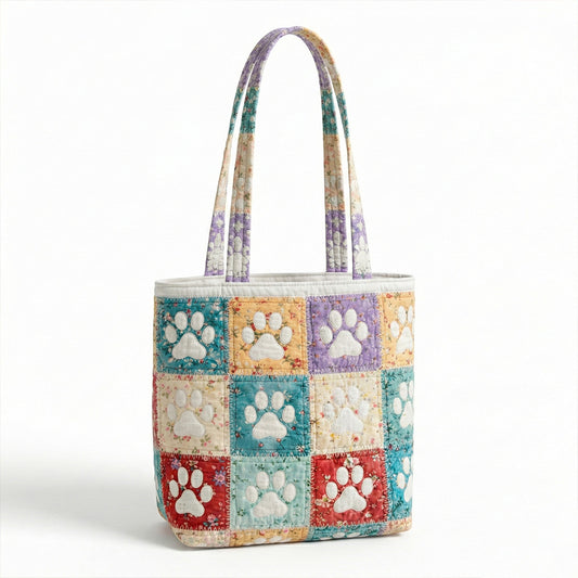 Whiskers and Warmth Quilted Zipper Tote Bag SN0PT009