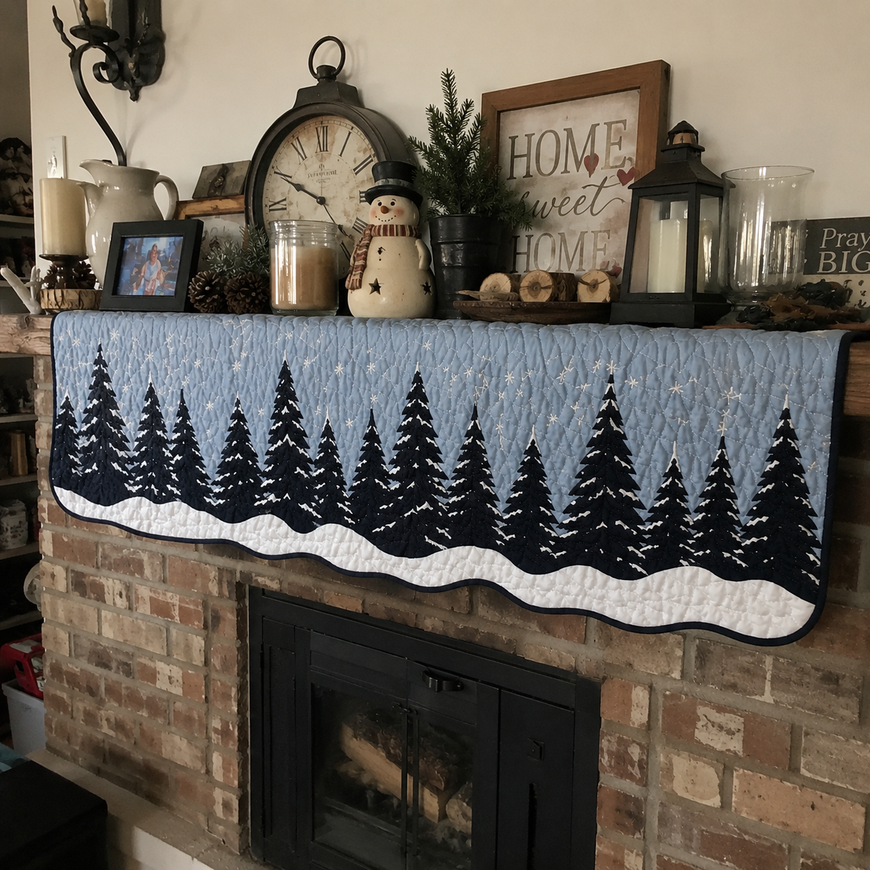 Holiday Magic Quilted Mantle Scarf SN0TD136